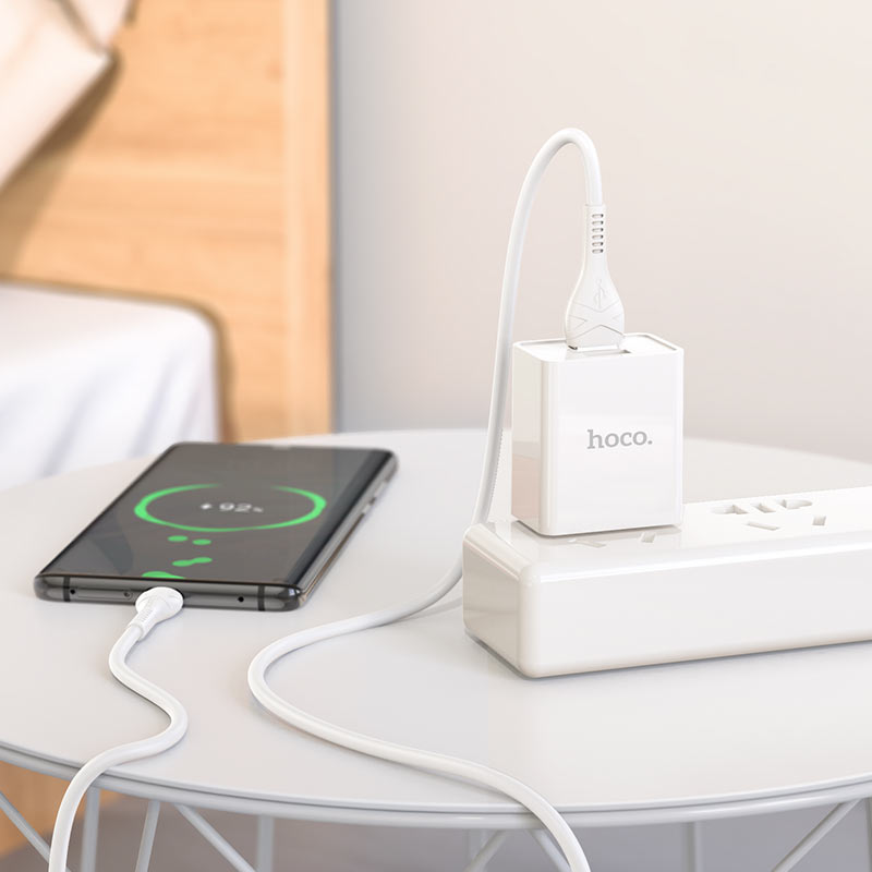 Adaptateur de voyage pour chargeur de prise murale d'alimentation à deux ports USB-A Adaptateur de voyage pour chargeur de prise murale d'alimentation à deux ports USB-A